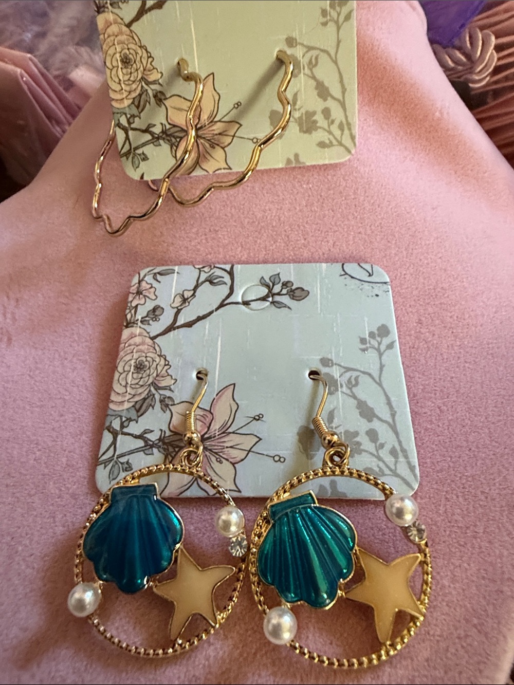 2 Pair-Gold Tone Earrings 1 Teal Shell & Starfish. 2nd gol tone hoop (J0237)
